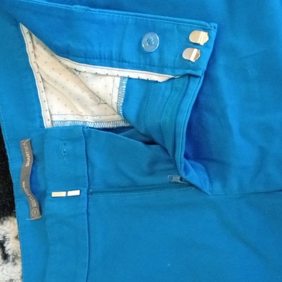 Parrot Blue shorts 🦜 - Picture 4 of 7